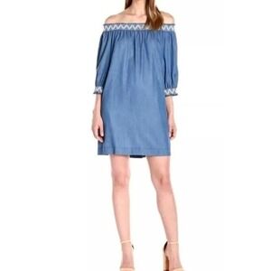 Trina Turk Neville Off The Shoulder Denim Chambray Dress Smocked Size Medium